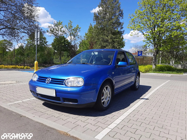 Volkswagen Golf - 2