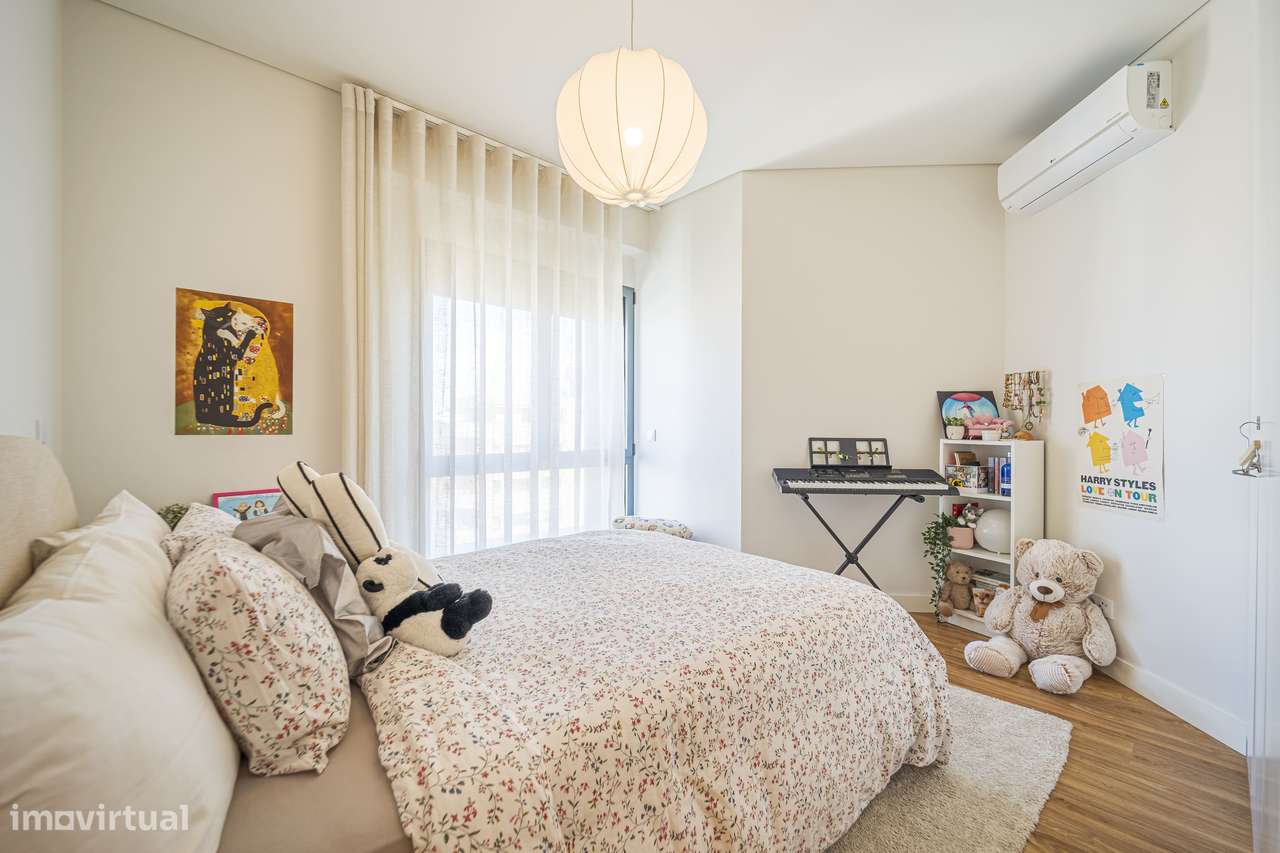 T4 | 183 m² | Miraflores | Vistas Monsanto + Rio-22