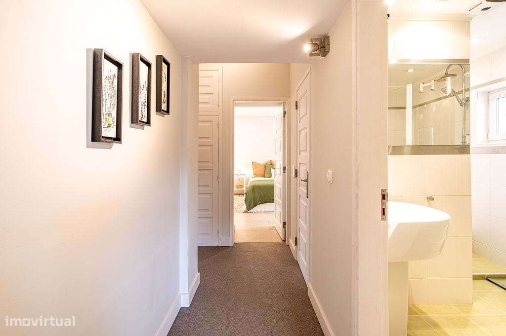 Apartamento t2 à venda na Rua Doutor António Dias Pinheiro-34