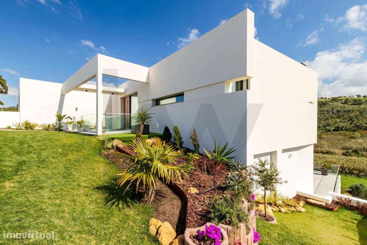 Moradia de Luxo com Piscina Infinita e Vista de Campo, próxima da Prai - Grande imagem: 5/56