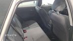 Toyota Auris 1.6 Premium Comfort - 10