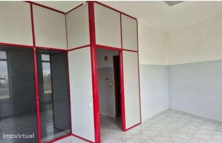 Loja para arrendar em Mem Martins / Ouressa - Sintra - Grande imagem: 4/6