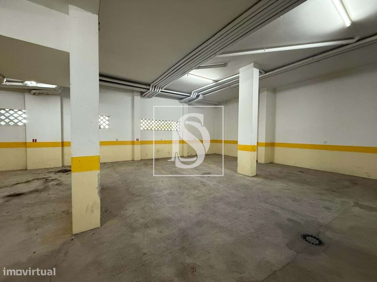 Excelente Oportunidade no Centro de Santarém – Espaço Coberto com 7 Lu - Grande imagem: 3/17