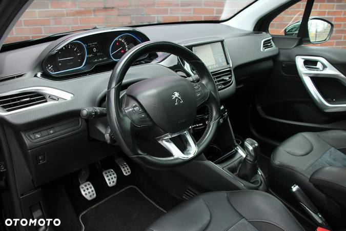 Peugeot 208 1.2 PureTech Allure S&S - 10