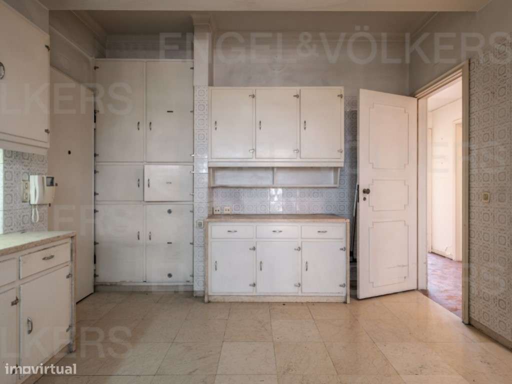 Apartamento com vista panorâmica em Alvalade-27