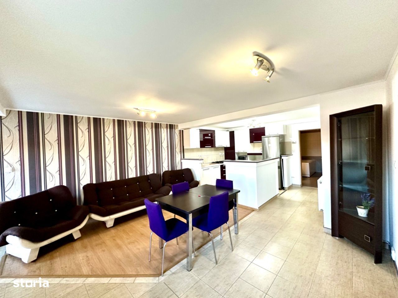 Apartament 3 camere 85 mp mobilat, utilat la 2 minute de Primărie