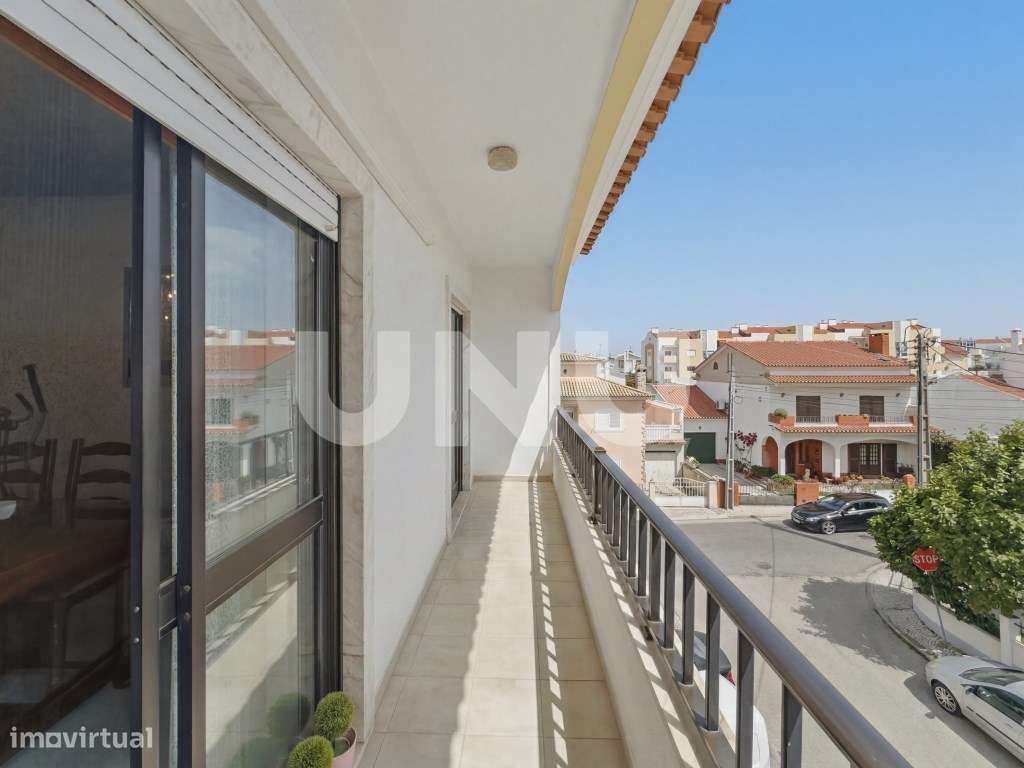 Apartamento T3 no Casal do Sarra, no Carregado!-5