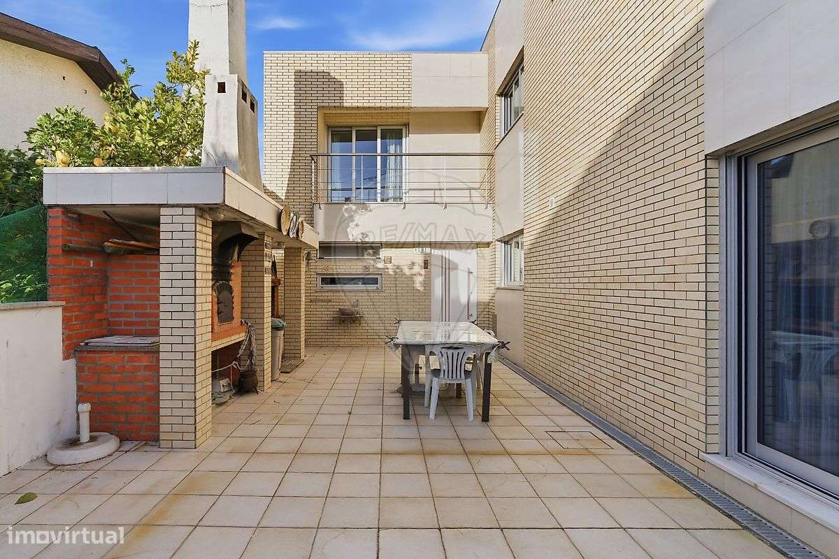 Moradia T4 para venda-28