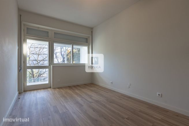 Apartamento T3 renovado em Massarelos-25