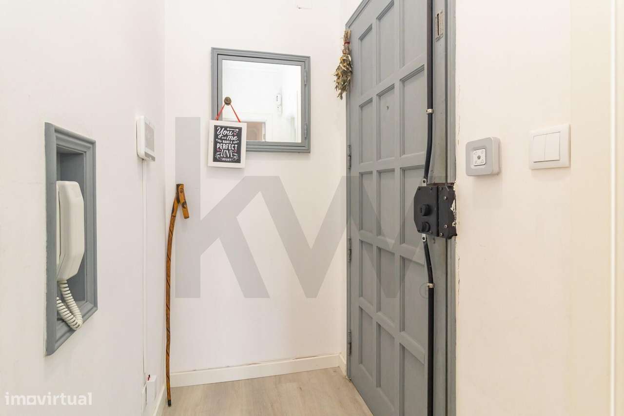 Apartamento T4 Duplex na Amora-4