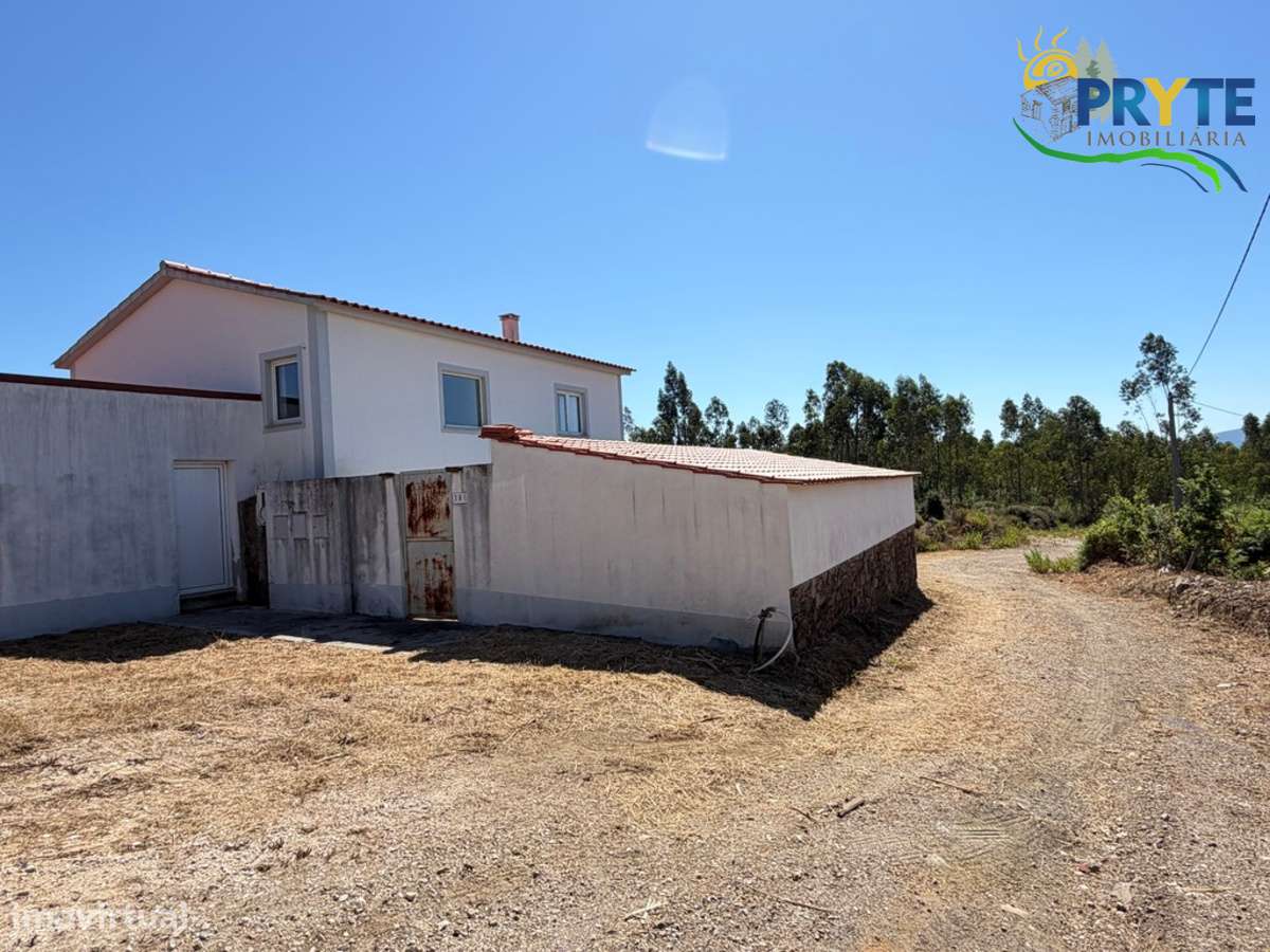 Quinta com moradia T3 , anexos e ruínas em Pedrógão Grande-16