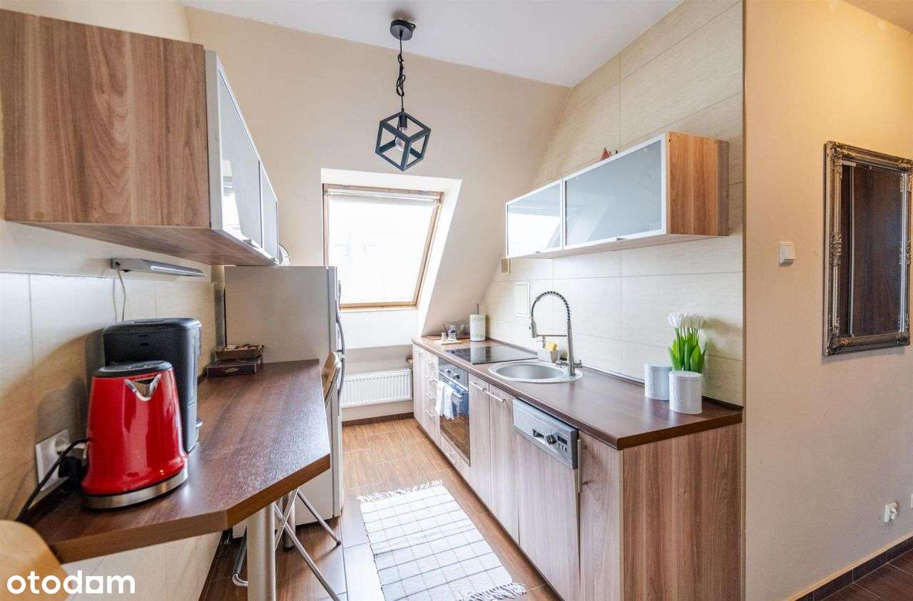 Duża kawalerka w dzielnicy Pogórz-7