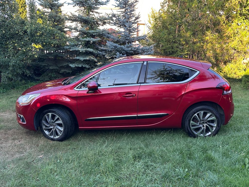 Citroën DS4 VTi 120 SoChic 2011