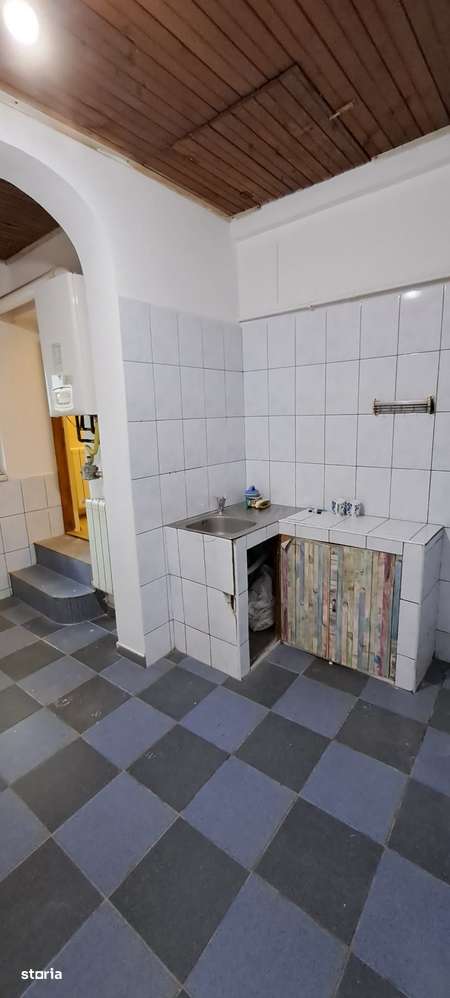 TINERETULUI (metrou) - DIMITRIE CANTEMIR, casa 2 camere, curte proprie-7