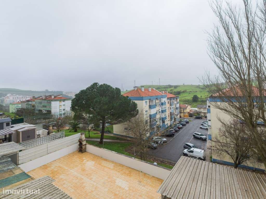 T3 COM GARAGEM PARA 2 CARROS, MASSAMÁ-10