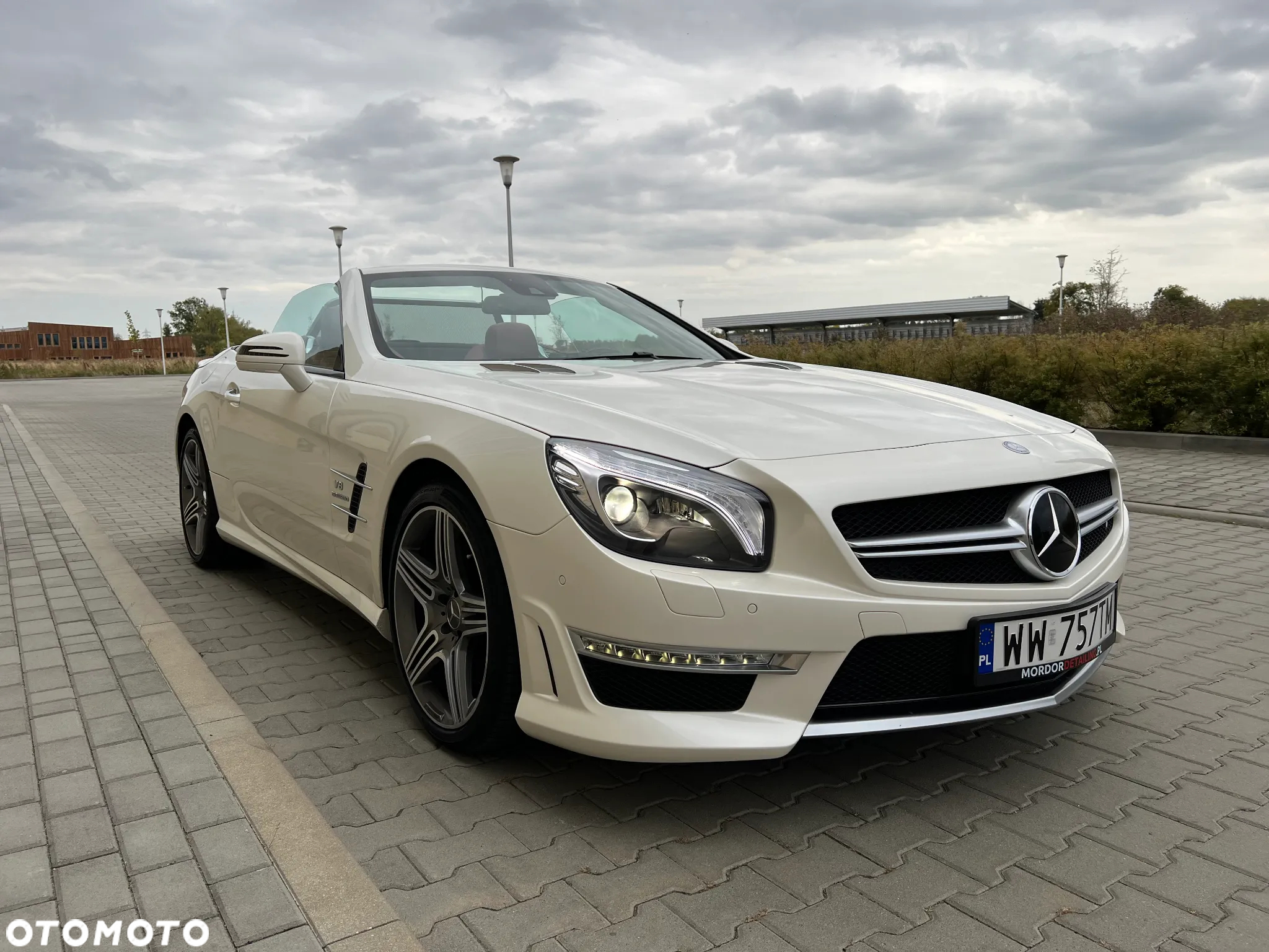 Mercedes-Benz SL - 15