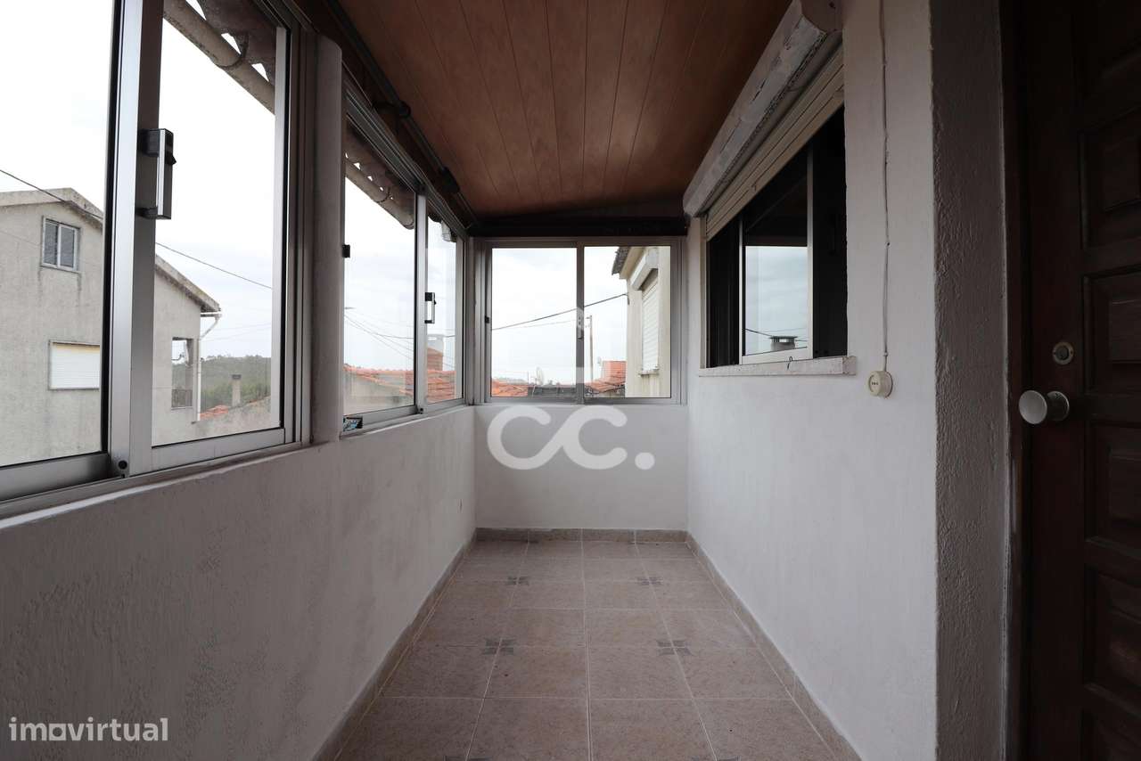 Moradia com Terreno – Pronta a Habitar | Zona do Cercal – Aguda-3