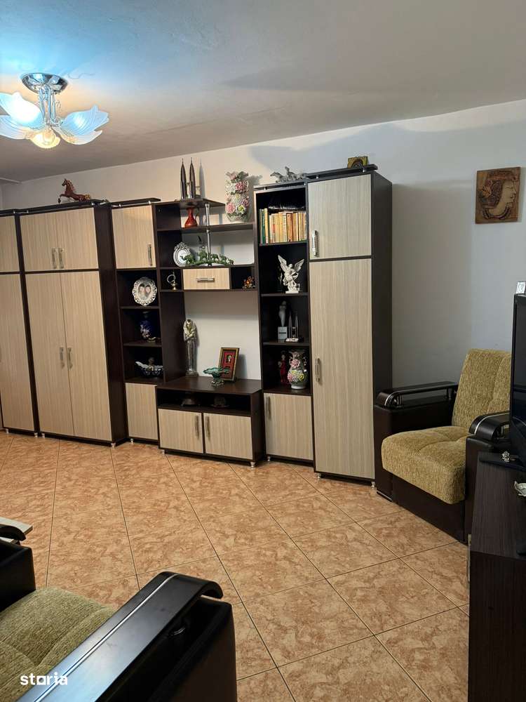 Brazda,Spiru Haret,etaj 3/4,pret 110 000 euro-0