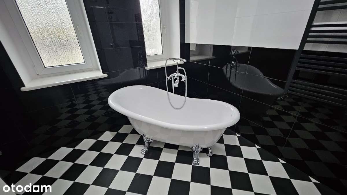 Po gruntownym remoncie mieszkanie  na parterze z balkonem i piwnicą-12