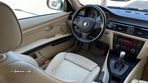 BMW 320 d Exclusive Auto - 38