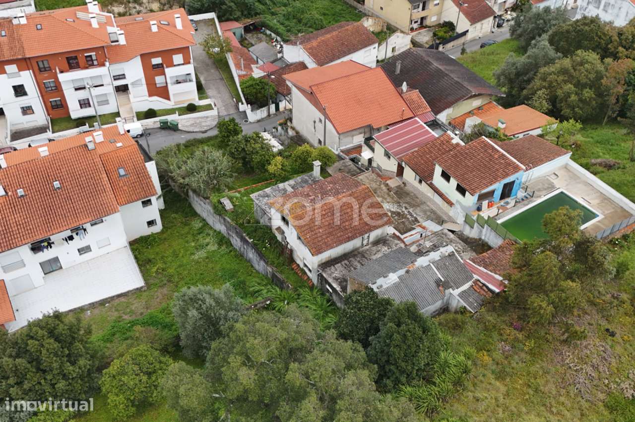Moradia T4 | Moradia T2 | Recuperar | S. Martinho do Bispo-41