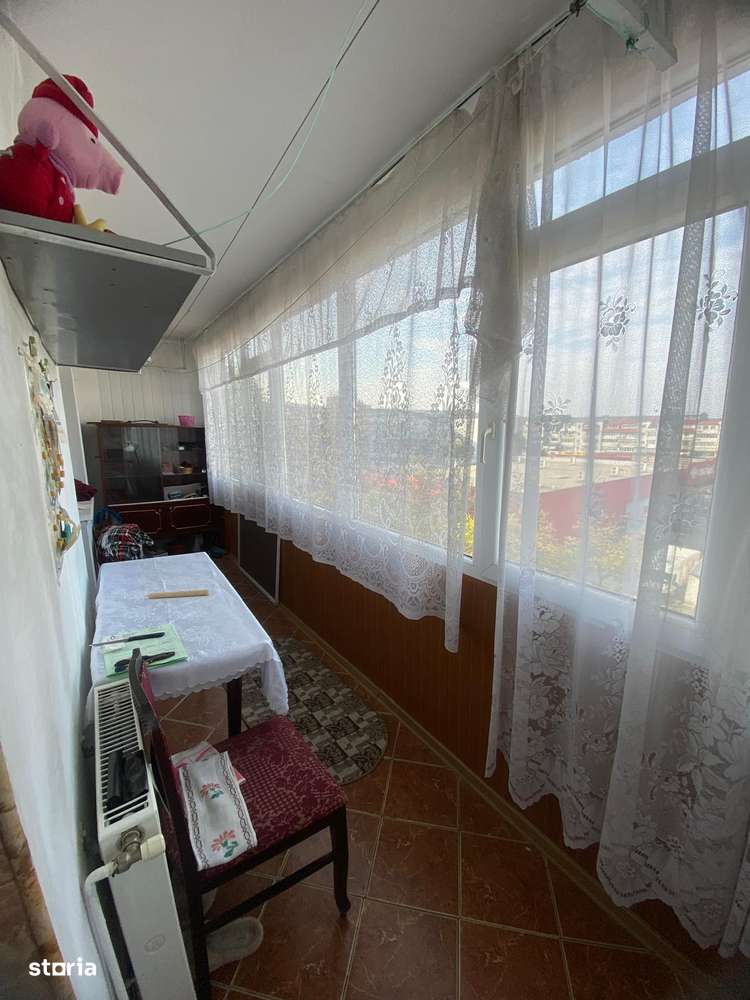 3 DECOMANDATE cu centrala,izolat, termopan, 78mp, balcon 8m,Mioritei-14