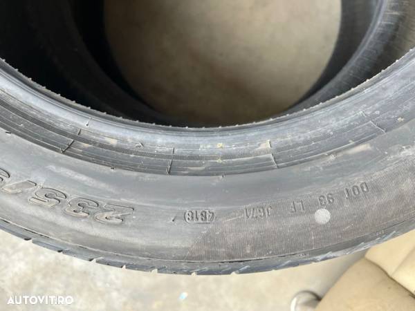 vând 2 anvelope 235/50/19 Pirelli de vară noi - 4