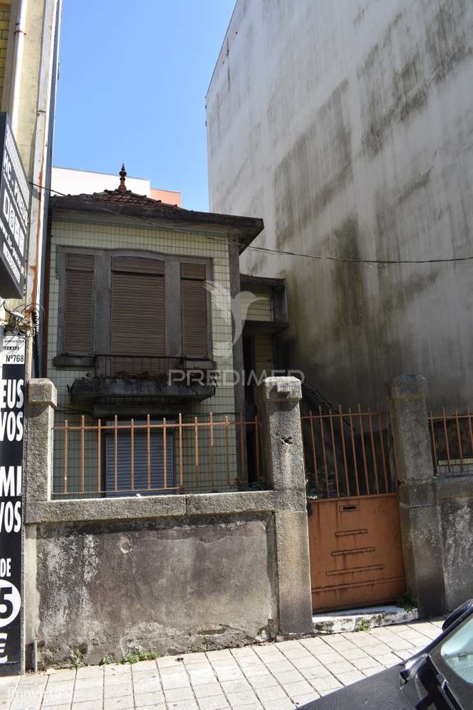 Prédio à Ramada Alta/Boavista - Grande imagem: 4/8