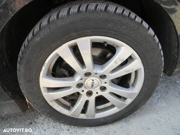 Dezmembrari  Mercedes-Benz B-CLASS (W245)  2005  > 2011 B 180 CDI (24 - 31