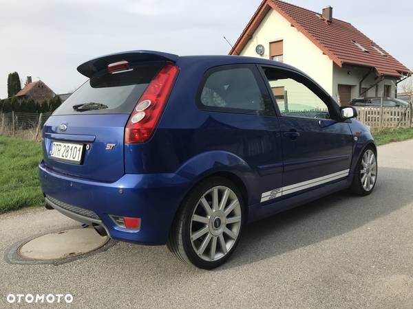 Ford Fiesta 2.0 ST - 3