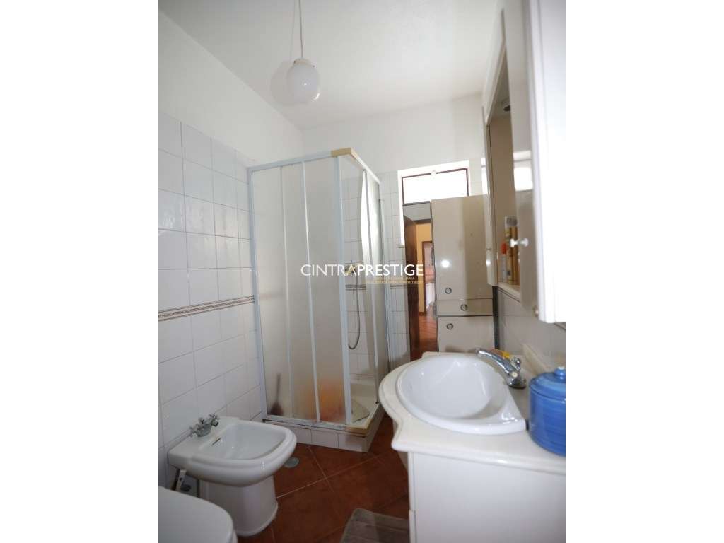 Moradia T3 e anexo T2 com Vista Deslumbrante para a Serra de Sintra...-33