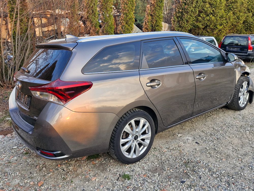 Toyota Auris II 1.8 VVT-i Automatik Executive 2017