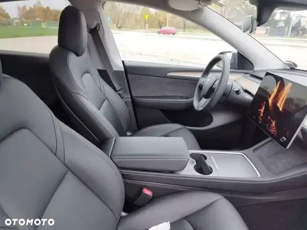 Tesla Y Model Long Range Dual Motor AWD - 7