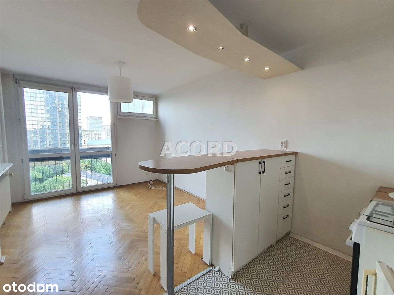 Jana Pawła/Świętokrzyska 27,4m2 z piękną panoramą-1