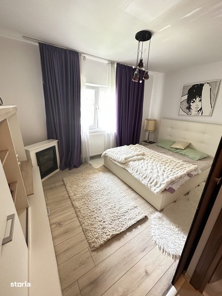 Vand apartament ultracentral zona Mara ( Karaffe )