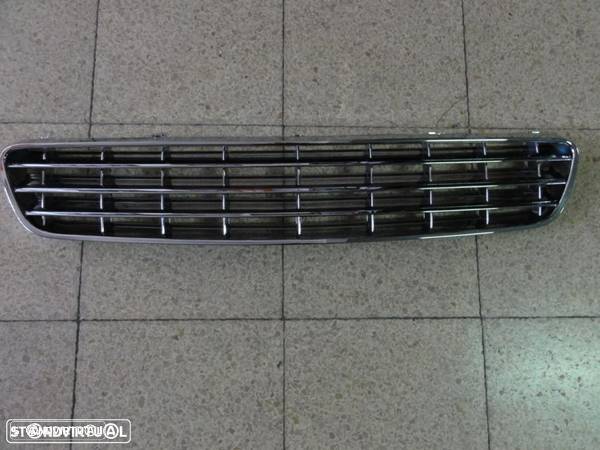 Grelha frontal audi a3 8l 95-00 sem simbolo comada c/ 2anos de garantia (material novo) - 1