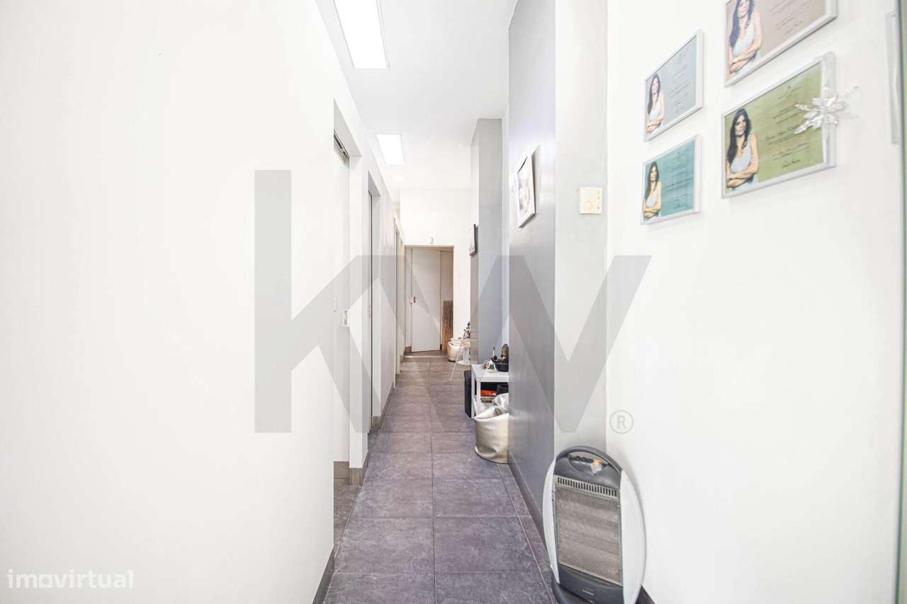 Trespasse de Loja de Estética no Parque das Nações Norte - Grande imagem: 2/15