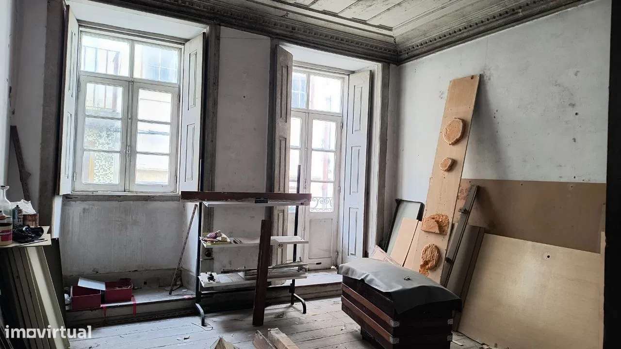 Prédio para Recuperar na Baixa de Coimbra-12