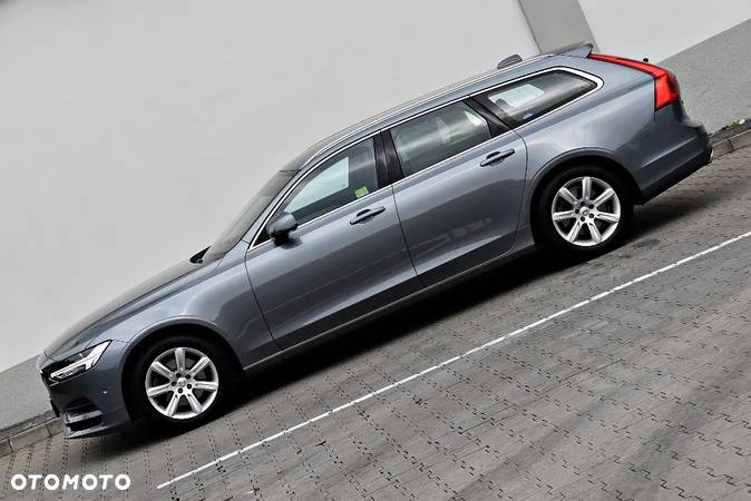 Volvo V90 D4 Momentum - 6