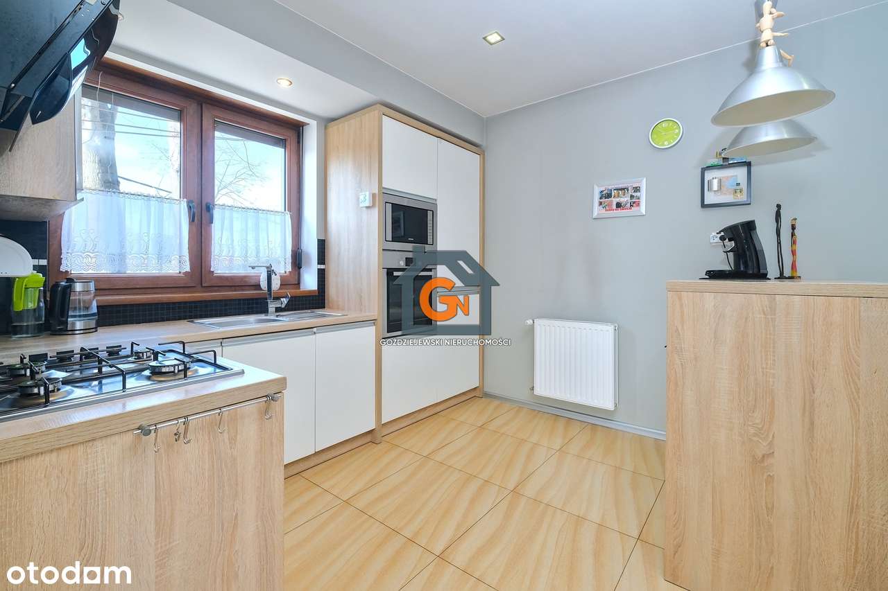 Sprzedam dom z budynkiem pod działalność usługową-11