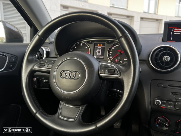 Audi A1 1.6 TDI S-line - 45