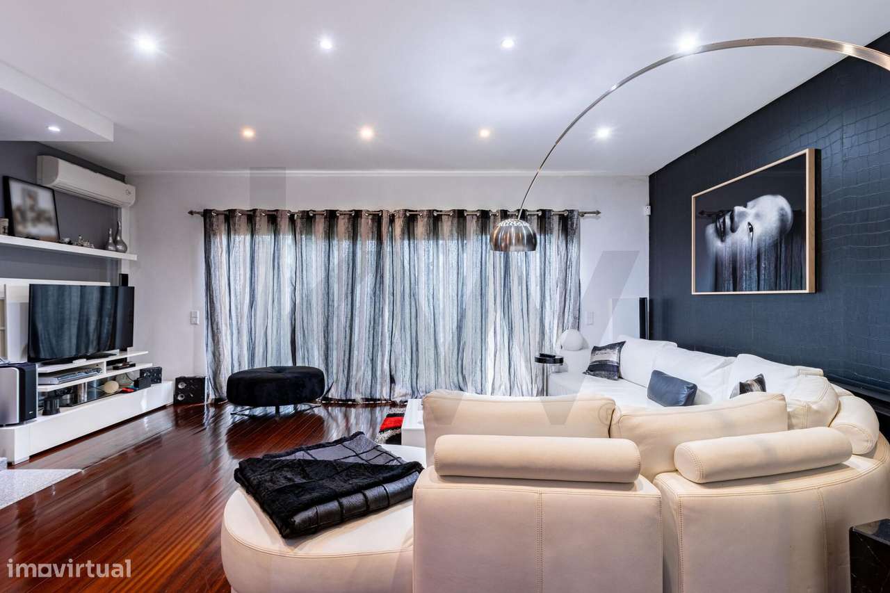 Moradia T3 de 3 Frentes em Sanfins – Santa Maria da Feira - Grande imagem: 3/28