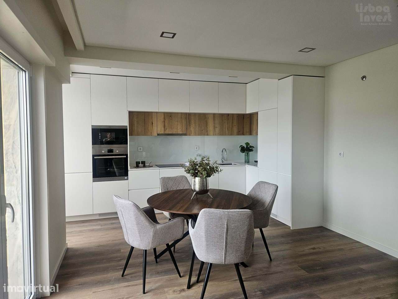 Apartamento T3 Novo com Varanda em Benfica-3