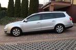 Volkswagen Passat 1.6 TDI DPF BlueMot Highline - 20