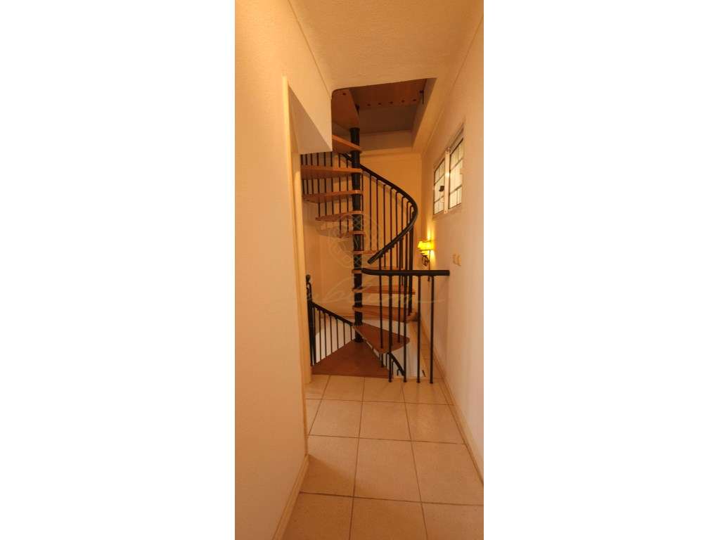 'Exclusivo' Prédio T3, Triplex em 2ª linha de Praia.-12