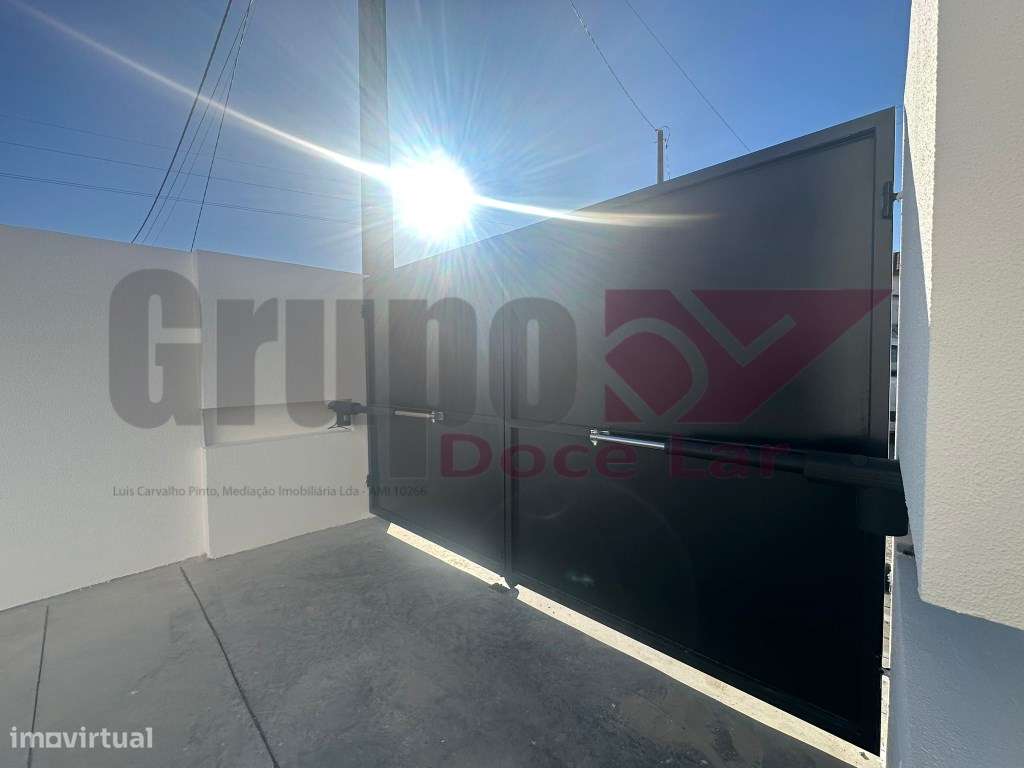 Moradia Isolada Térrea V4 em Construção - Quinta do Anjo-14