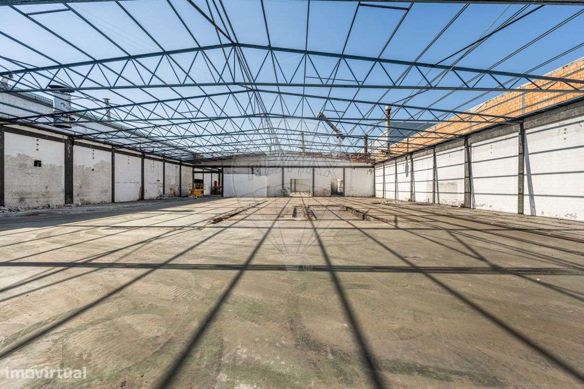 Armazém  para venda - Grande imagem: 1/25