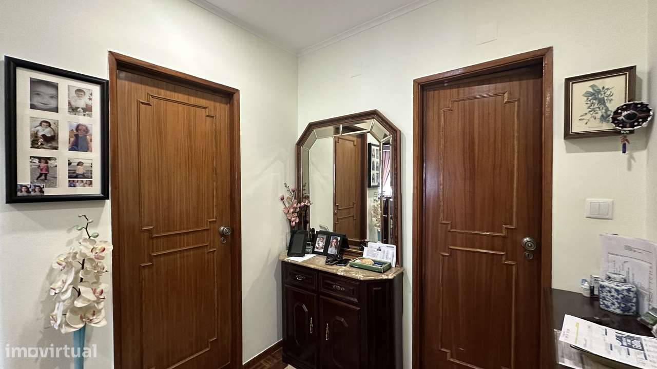 T3 Renovado Amadora , Águas livres-26