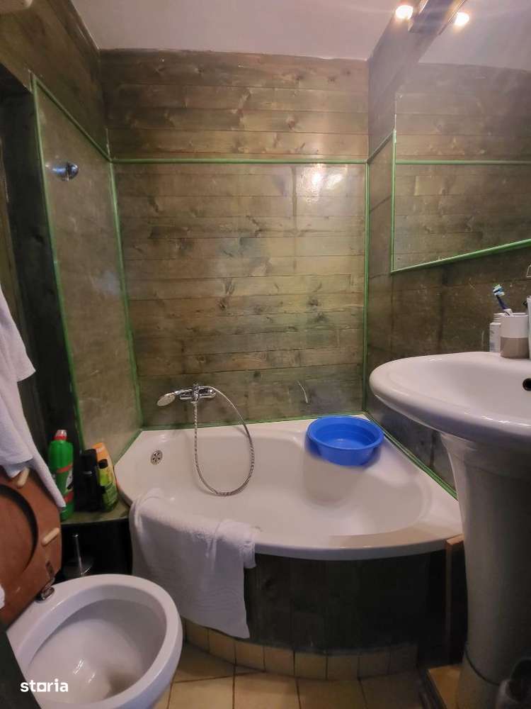 Metrou Universitate,2 cam,aer cond,rulouri exterioare - Imagine principală: 3/14