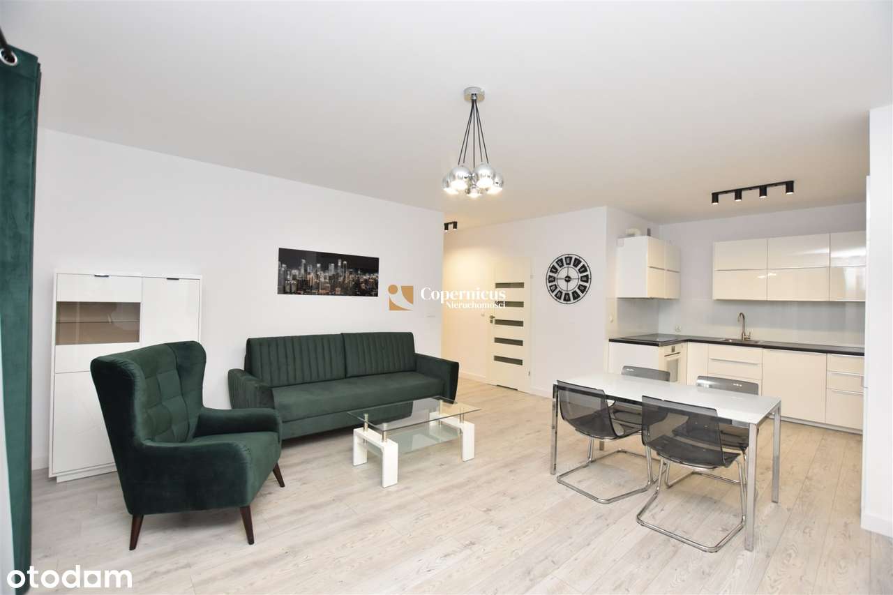 Przestronny apartament z widokiem na las